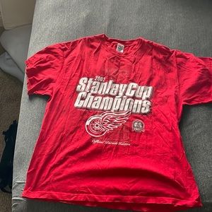 Vintage Detroit Redwings Stanley Cup shirt